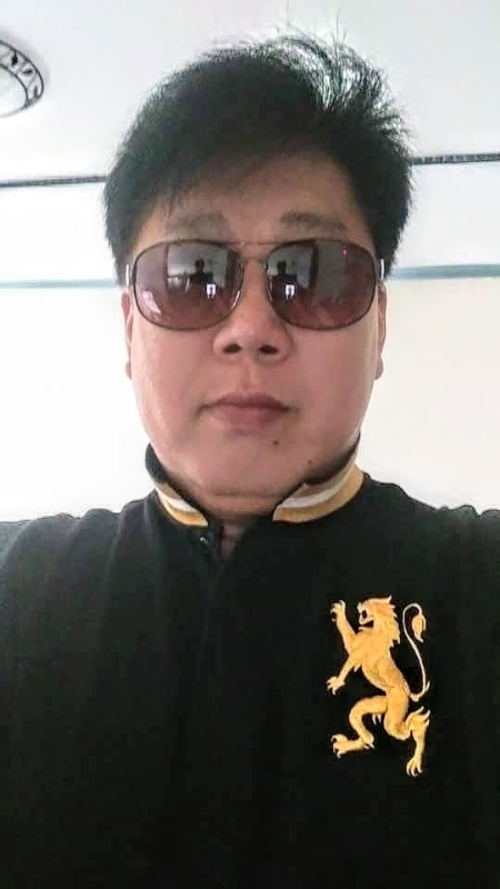 含笑半步癲的第一张照片--桃园上门女婿服务网