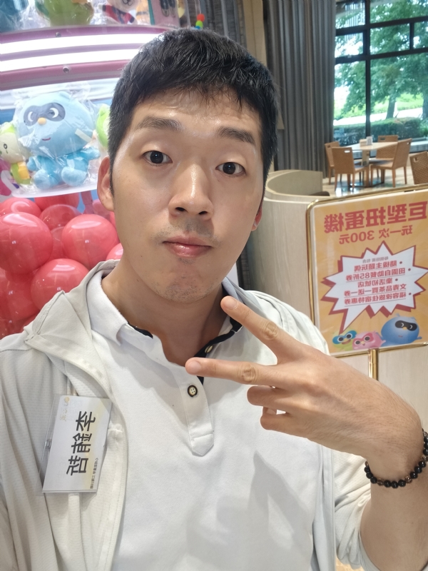 銪哲的第一张照片--桃园上门女婿服务网